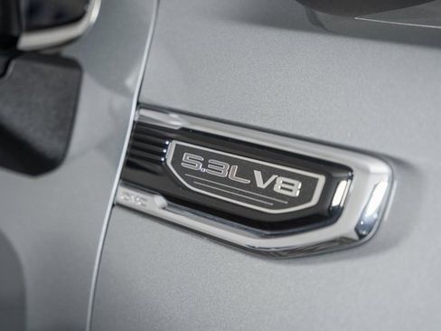 Used 2025 GMC Sierra 1500 SLT image 14