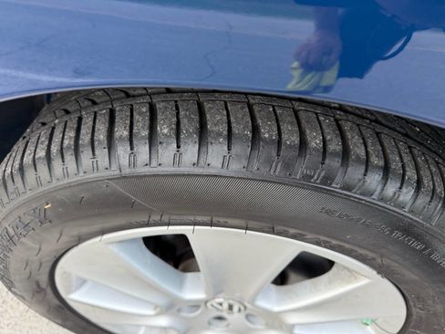 Used 2008 Volkswagen Beetle S image 24