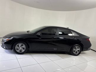 Used 2024 Hyundai Elantra SE FWD video 2