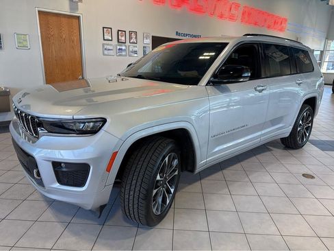 Used 2021 Jeep Grand Cherokee L Overland w/ Luxury Tech Group IV image 7