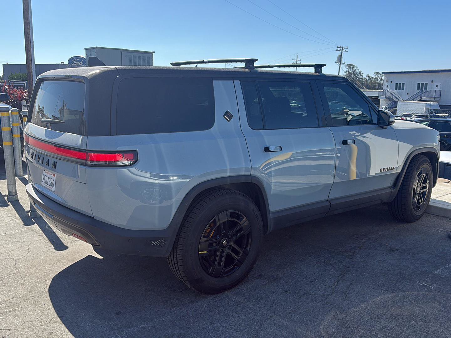 Used 2022 Rivian R1S Launch Edition Quad AWD/4WD image 4