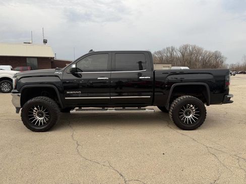 Used 2018 GMC Sierra 1500 SLT image 3