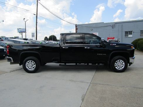 Used 2022 Chevrolet Silverado 2500 LTZ image 7