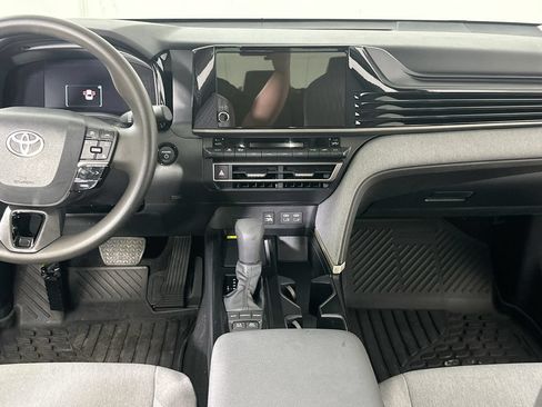 Used 2026 Toyota Camry LE FWD image 20