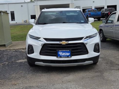 Used 2020 Chevrolet Blazer LT FWD image 2