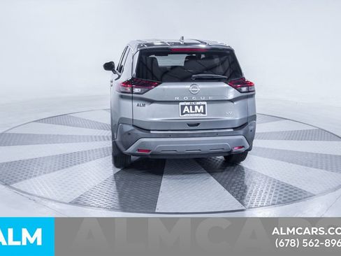 Used 2022 Nissan Rogue SV FWD image 8