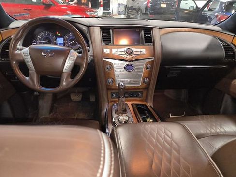 Used 2015 INFINITI QX80 4WD w/ Limited Package image 4