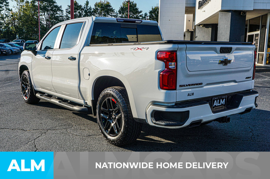 Used 2021 Chevrolet Silverado 1500 RST w/ Redline Edition AWD/4WD image 4