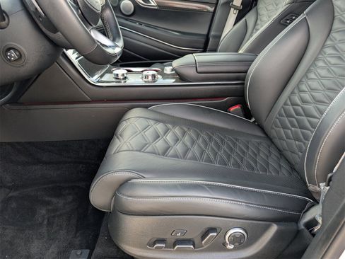 Used 2025 Genesis GV80 3.5T e-SC image 15