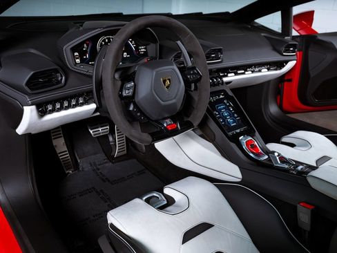 Used 2024 Lamborghini Huracan EVO AWD/4WD image 12