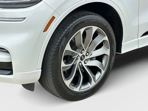 Used 2023 Lincoln Aviator Grand Touring w/ Elements Package Plus AWD/4WD image 29