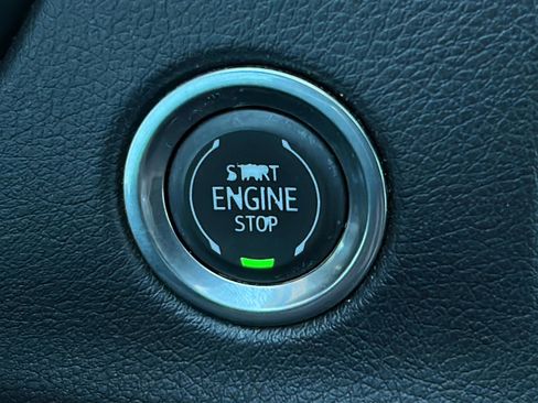 Used 2019 Cadillac XT4 Sport w/ Driver Awareness Package image 17