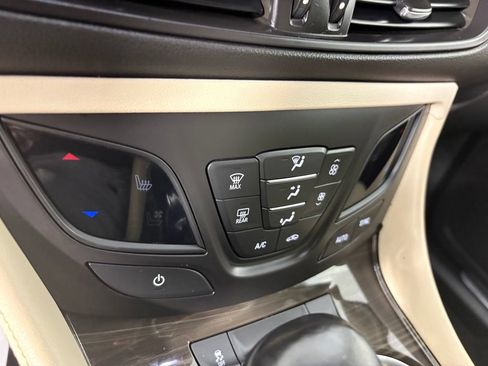 Used 2020 Buick Envision Preferred FWD image 17