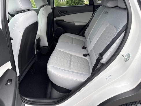 Used 2023 Hyundai Kona SEL AWD/4WD image 23