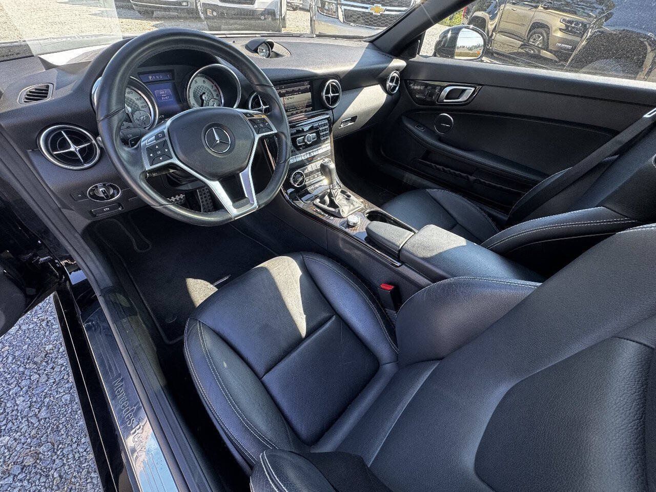 Used 2016 Mercedes-Benz SLK 350 image 12