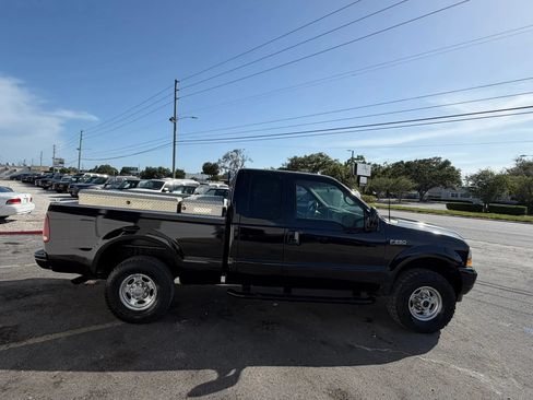 Used 2002 Ford F250 4x4 SuperCab Super Duty image 5