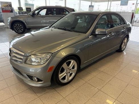 Used 2010 Mercedes-Benz C 300 Sedan image 7
