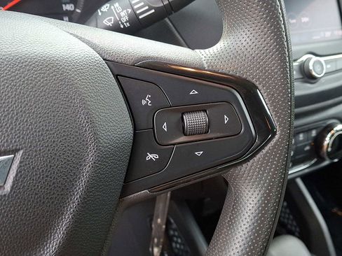 Used 2021 Chevrolet TrailBlazer LS image 21