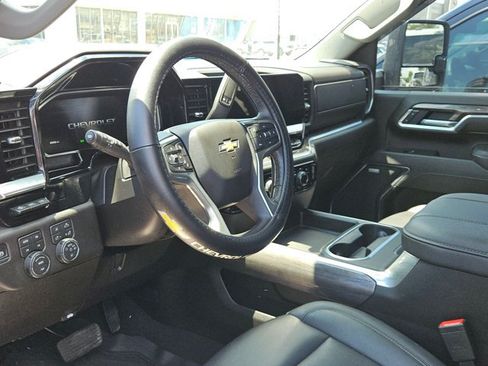 Used 2026 Chevrolet Silverado 3500 LTZ w/ LTZ Texas Edition AWD/4WD image 10