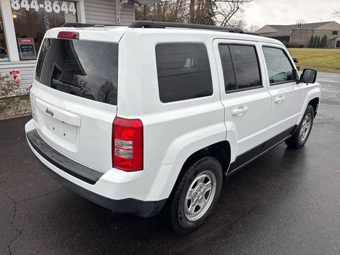 Used 2016 Jeep Patriot Sport w/ Power Value Group AWD/4WD image 3