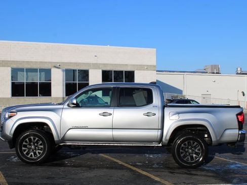 Used 2023 Toyota Tacoma SR5 image 7