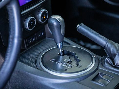 Used 2012 MAZDA MX-5 Miata Grand Touring w/ Premium Pkg image 28