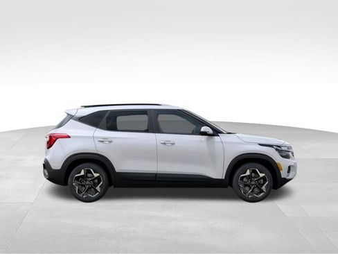 New 2026 Kia Seltos S image 7