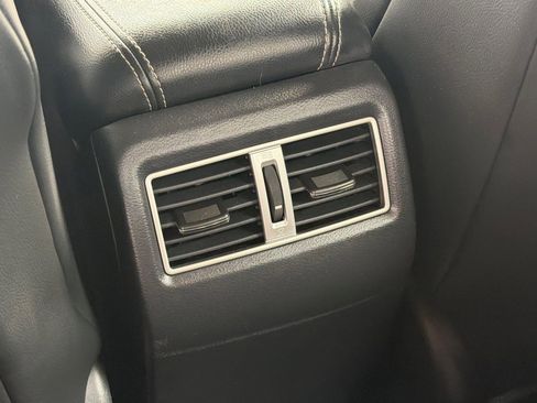 Used 2022 Nissan Maxima SV w/ Floor Mat Group FWD image 17