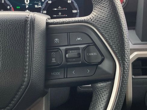 Used 2024 Toyota Tacoma TRD Sport image 16