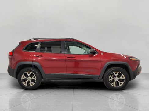 Used 2015 Jeep Cherokee Trailhawk w/ Comfort/Convenience Group image 10