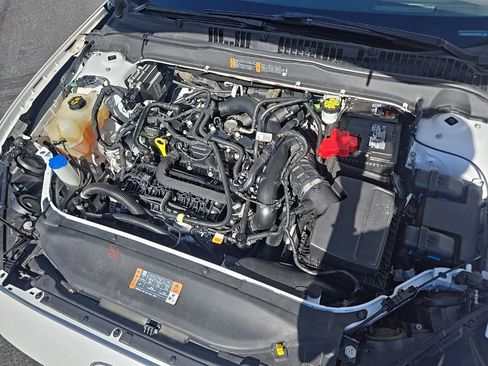 Used 2020 Ford Fusion SE image 47