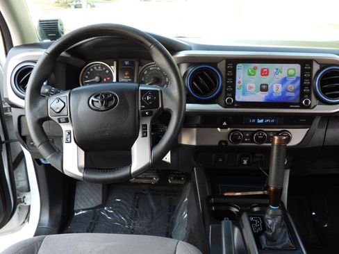 Used 2021 Toyota Tacoma SR5 RWD image 54