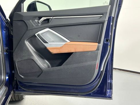 Used 2022 Audi Q3 2.0T Premium w/ Convenience Package image 9