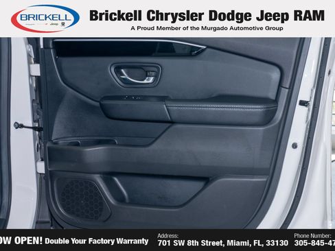 Used 2025 Honda Pilot EX-L image 13