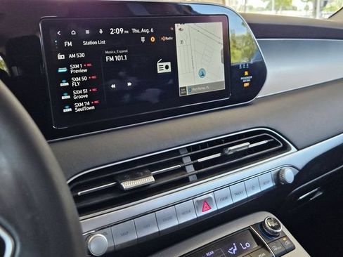 Used 2022 Hyundai Palisade SEL w/ Premium Package FWD image 9