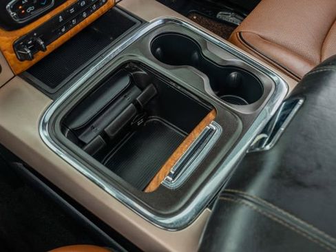 Used 2017 RAM 3500 Laramie Longhorn image 29