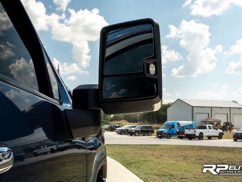 Used 2020 GMC Sierra 2500 Denali w/ Denali Ultimate Package image 10