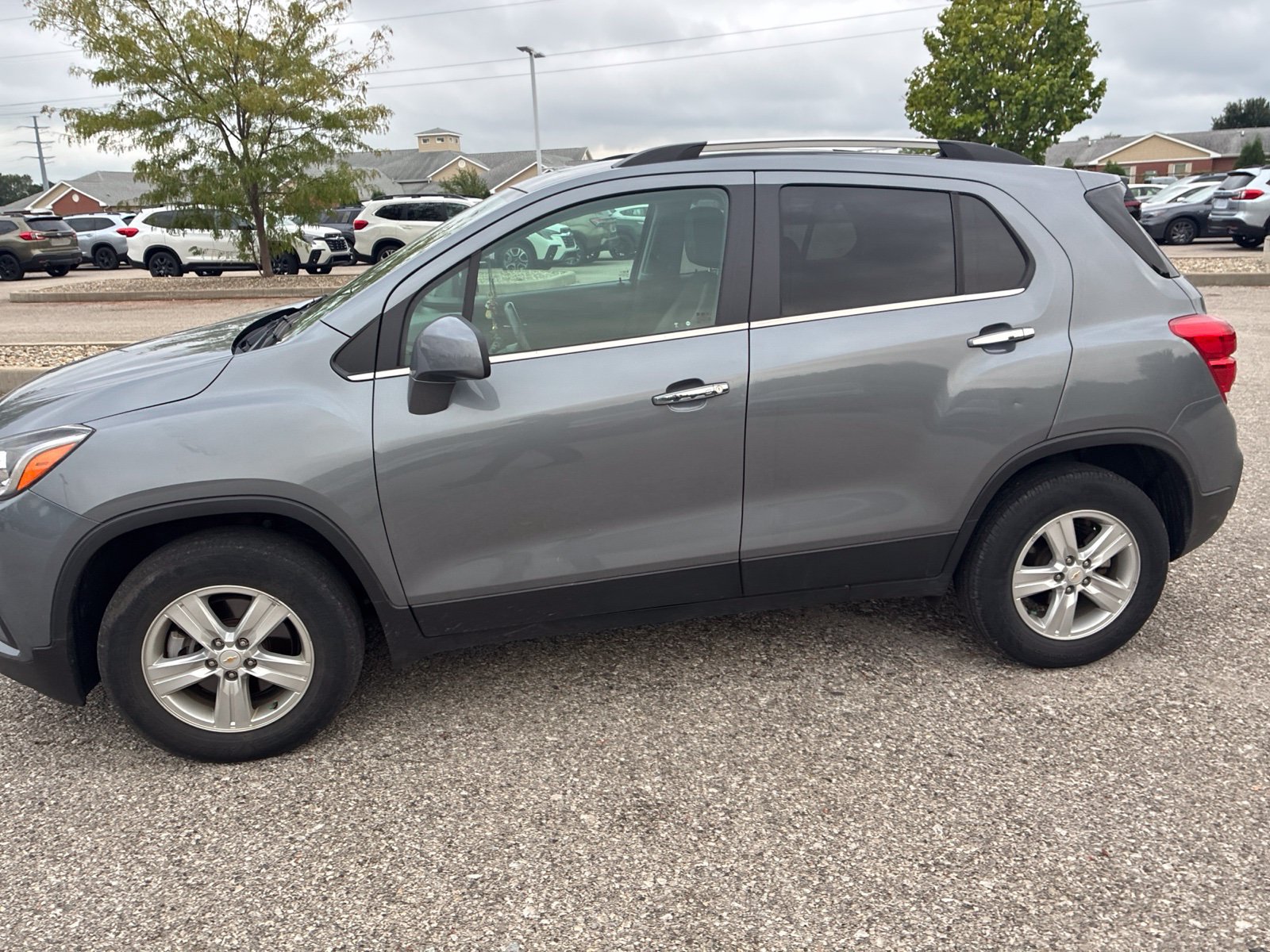 Used 2019 Chevrolet Trax LT w/ LT Convenience Package AWD/4WD image 17