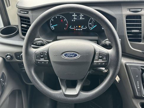 Used 2022 Ford Transit 350 XLT image 24