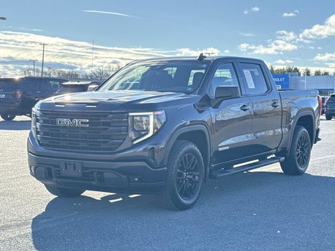 Used 2022 GMC Sierra 1500 Elevation image 27