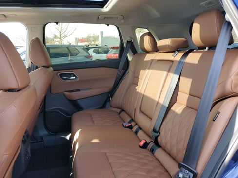 New 2026 Nissan Rogue Platinum image 29