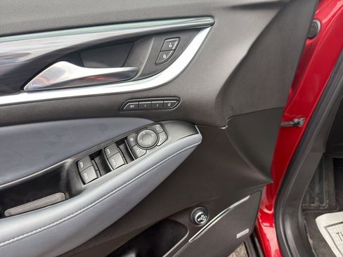 Used 2024 Buick Enclave Premium image 17