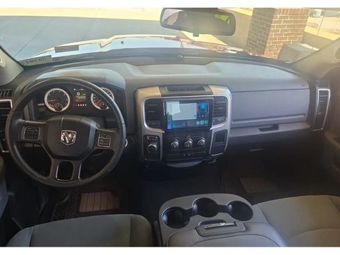 Used 2016 RAM 1500 Classic SLT RWD image 7