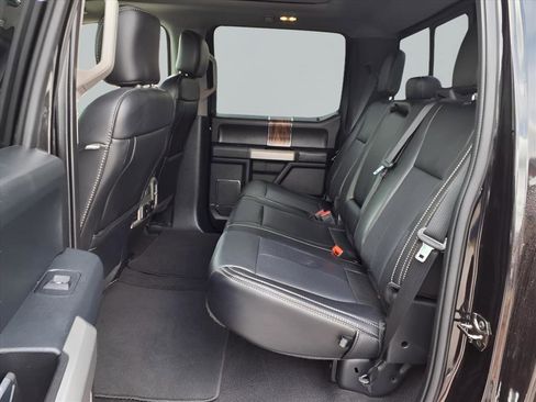 Used 2020 Ford F150 Lariat image 14