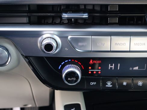 Used 2024 Kia Telluride S w/ S Sunroof Package image 26