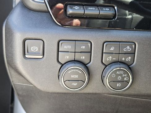 Used 2026 Chevrolet Silverado 1500 High Country image 22