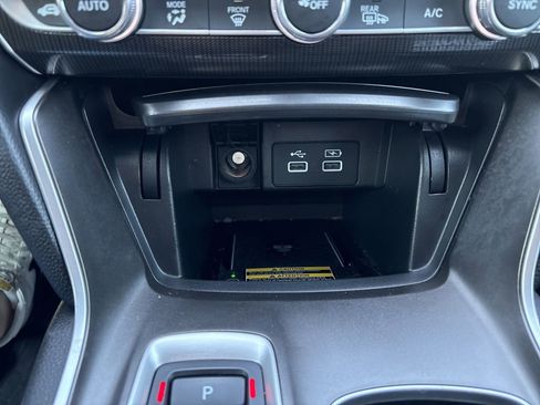 Used 2022 Honda Accord Sport image 34