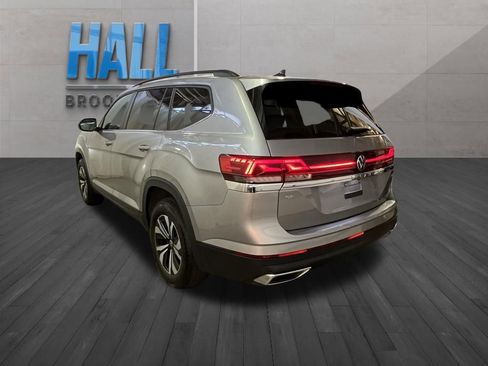 Certified 2026 Volkswagen Atlas SE AWD/4WD image 4