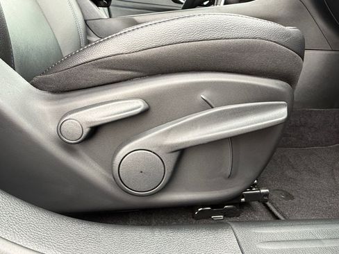 New 2026 Jeep Compass Limited image 34