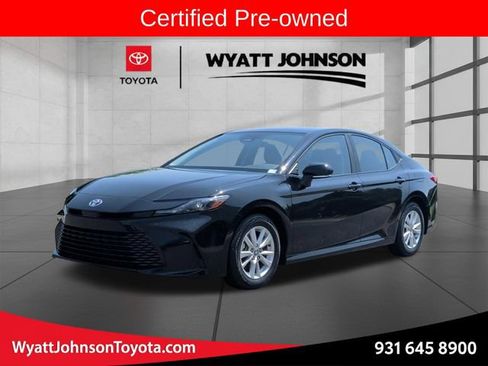 Certified 2025 Toyota Camry LE FWD image 1